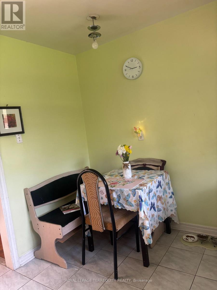 73 Aragon Avenue, Toronto, Ontario M1T 1Y1 - Photo 8 - E13703396