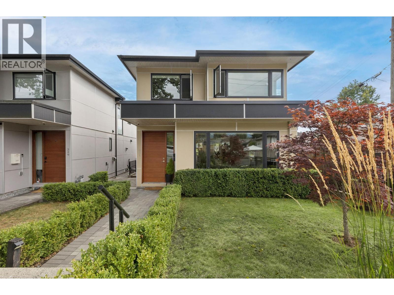 351 W 21ST STREET, North Vancouver, British Columbia
