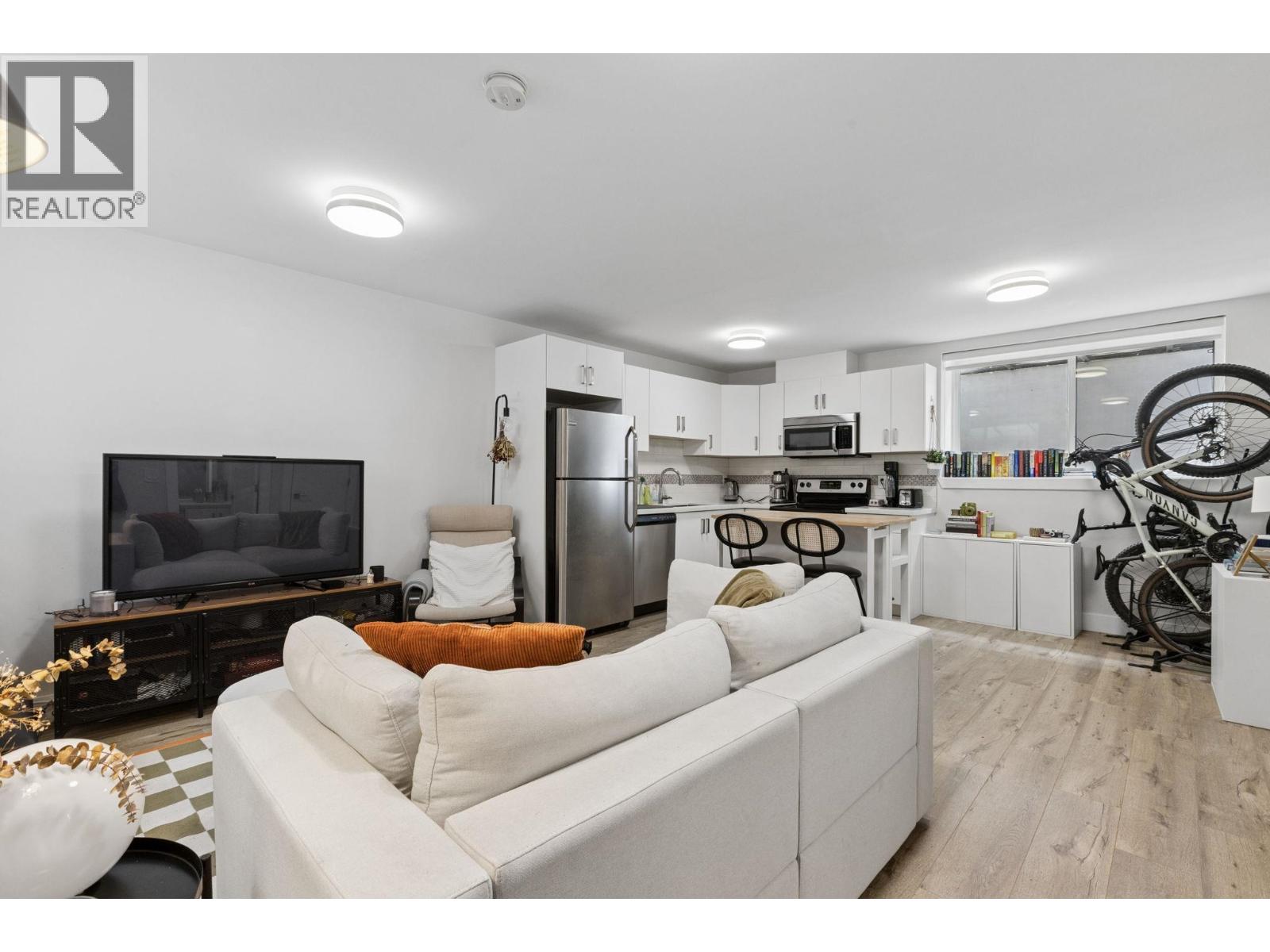 351 W 21st Street, North Vancouver, British Columbia  V7M 1Z6 - Photo 31 - R3157703
