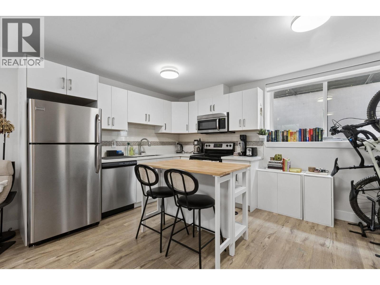 351 W 21st Street, North Vancouver, British Columbia  V7M 1Z6 - Photo 32 - R3157703