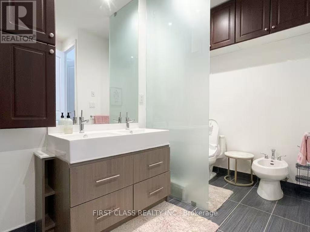 Uph5 - 88 Times Avenue, Markham (Commerce Valley), Ontario  L3T 7Z4 - Photo 11 - N13703356