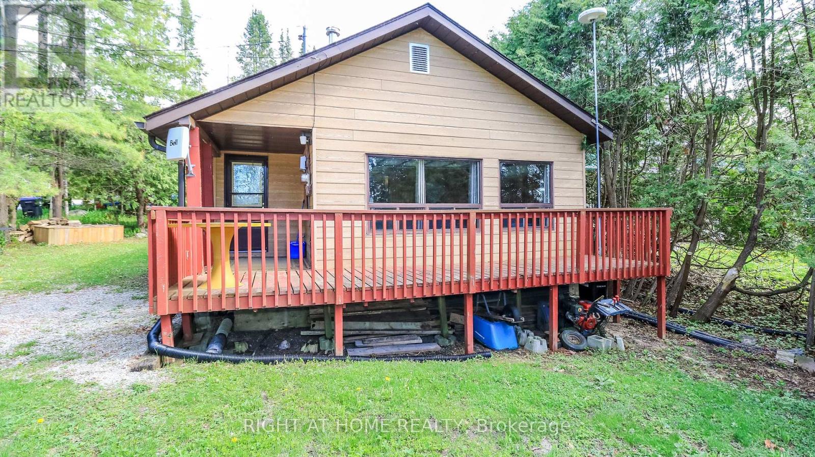 300 Albin Road, Tay, Ontario  L0K 2C0 - Photo 2 - S13703364