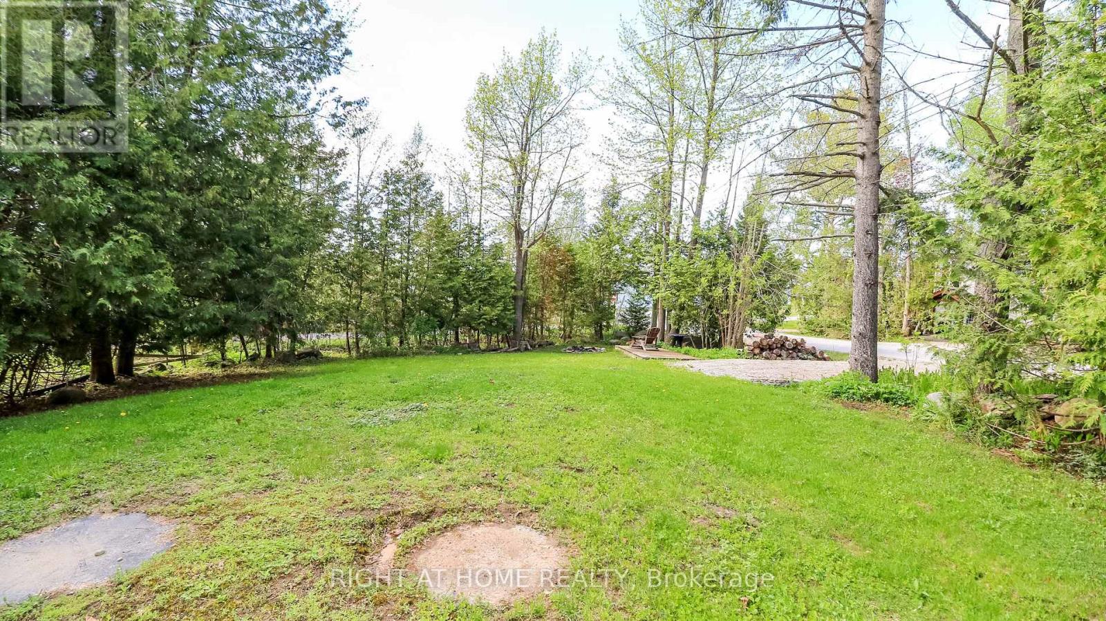 300 Albin Road, Tay, Ontario  L0K 2C0 - Photo 4 - S13703364