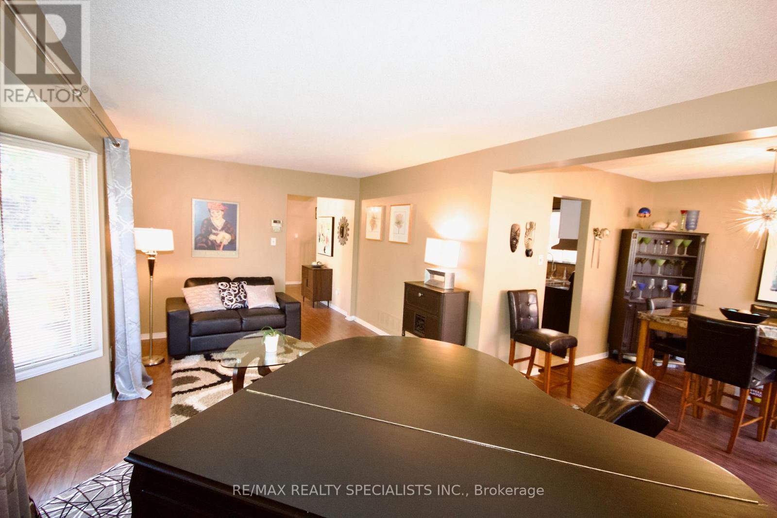 (Short Term) - 3157 Shadetree Drive, Mississauga, Ontario L5N 6P3 - Photo 13 - W13703354