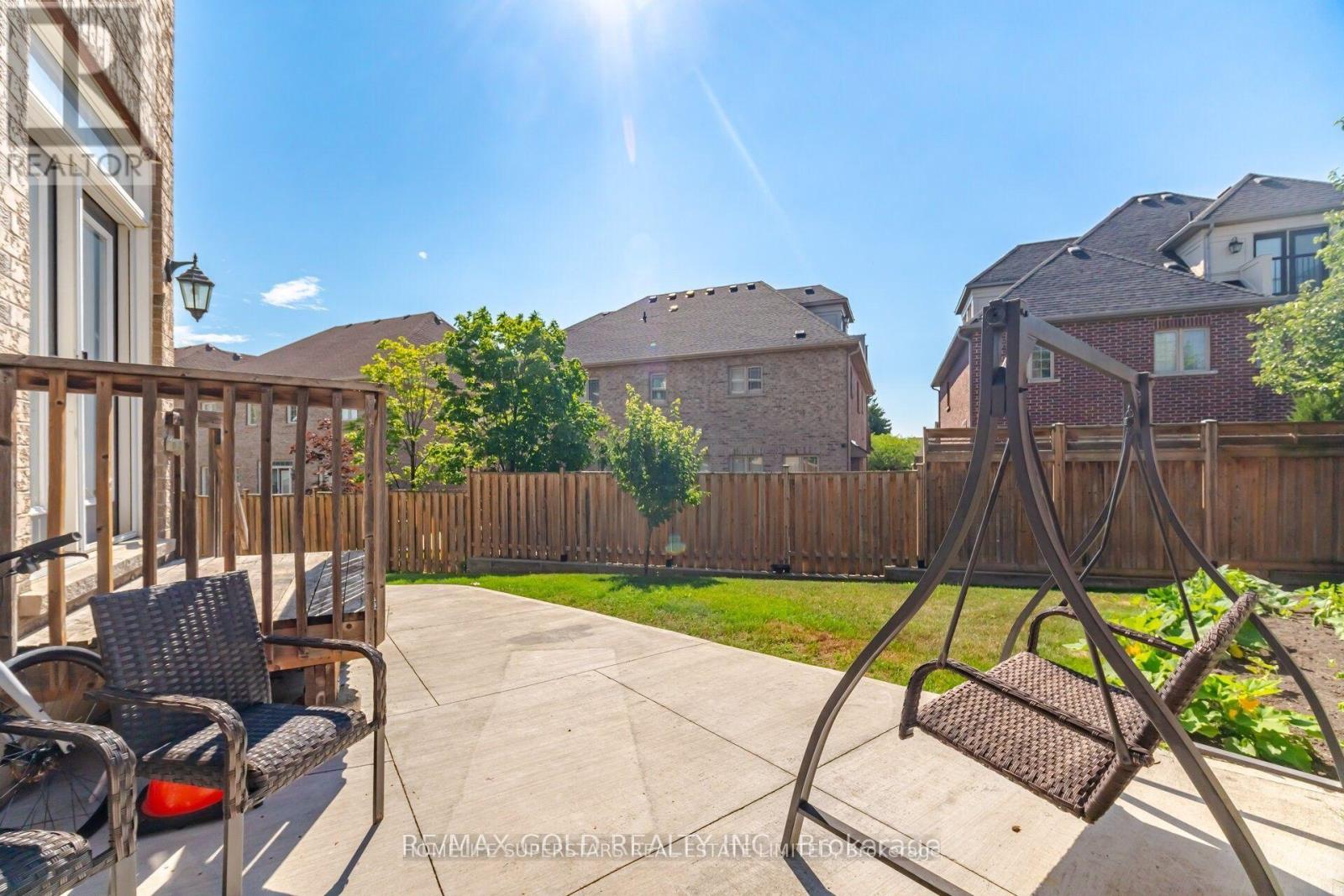 14 Ayrshire Court, Brampton, Ontario  L6Z 0G6 - Photo 34 - W13703368