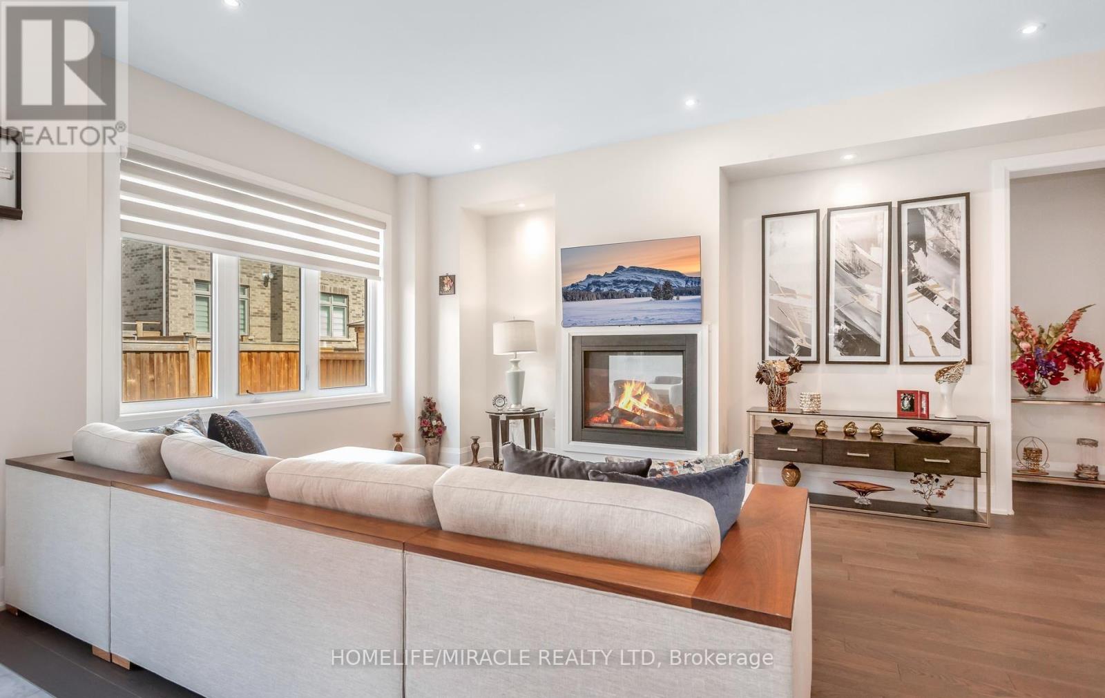 79 Mevira Gardens, Oakville, Ontario  L6H 7C5 - Photo 10 - W13703388
