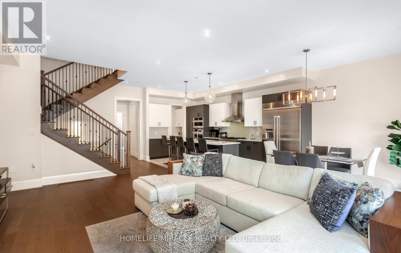 79 Mevira Gardens, Oakville, Ontario  L6H 7C5 - Photo 12 - W13703388