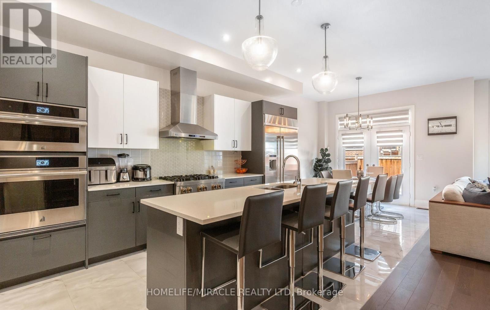 79 Mevira Gardens, Oakville, Ontario  L6H 7C5 - Photo 15 - W13703388