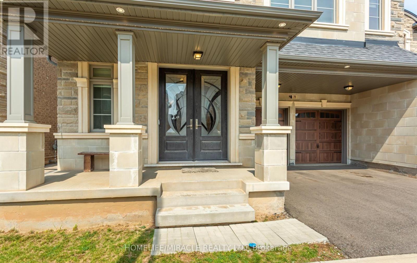 79 Mevira Gardens, Oakville, Ontario  L6H 7C5 - Photo 3 - W13703388