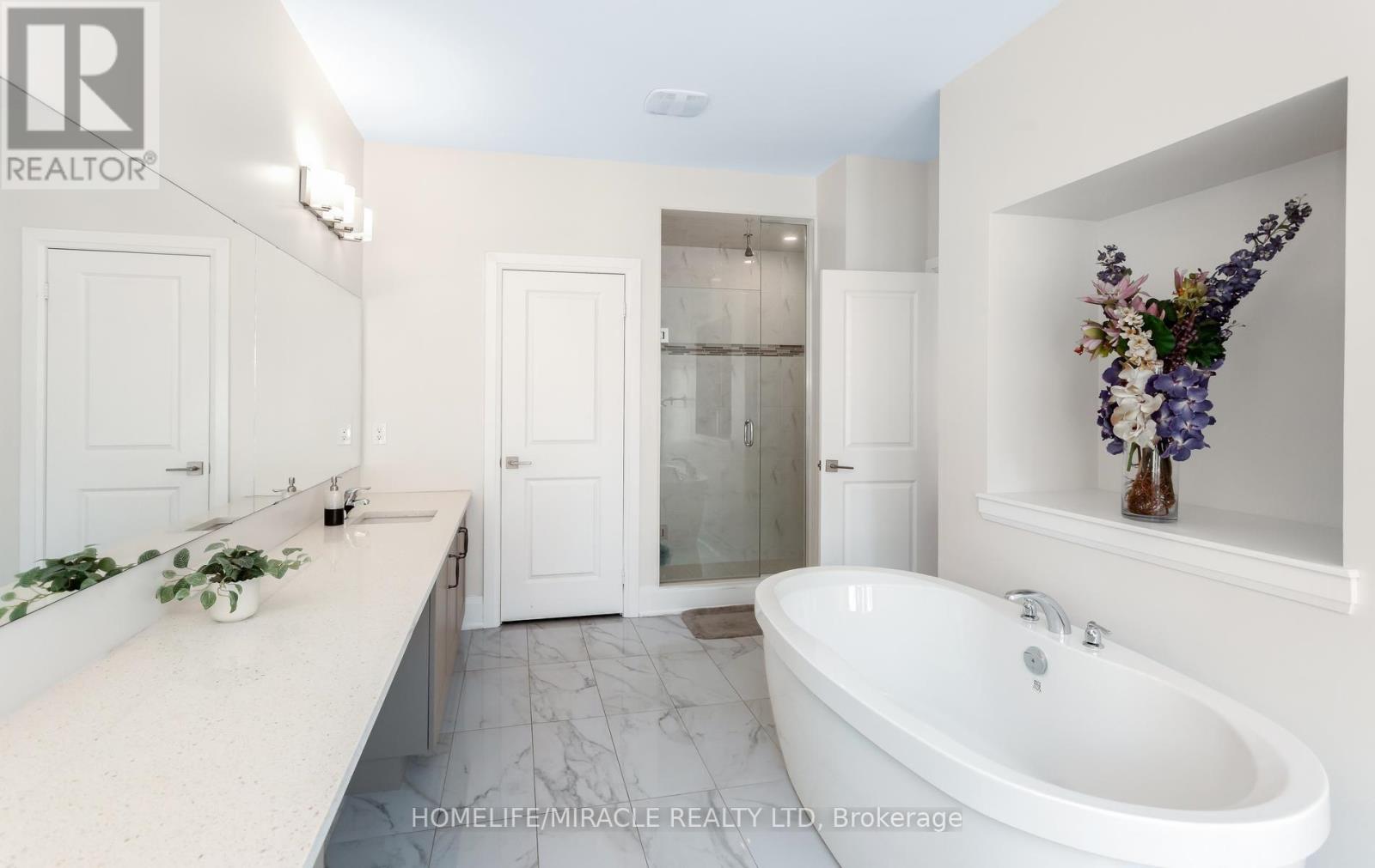 79 Mevira Gardens, Oakville, Ontario  L6H 7C5 - Photo 34 - W13703388
