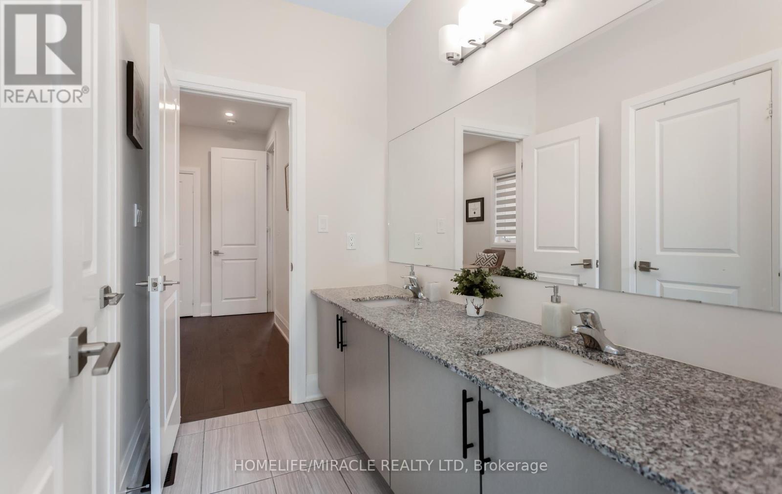 79 Mevira Gardens, Oakville, Ontario  L6H 7C5 - Photo 47 - W13703388