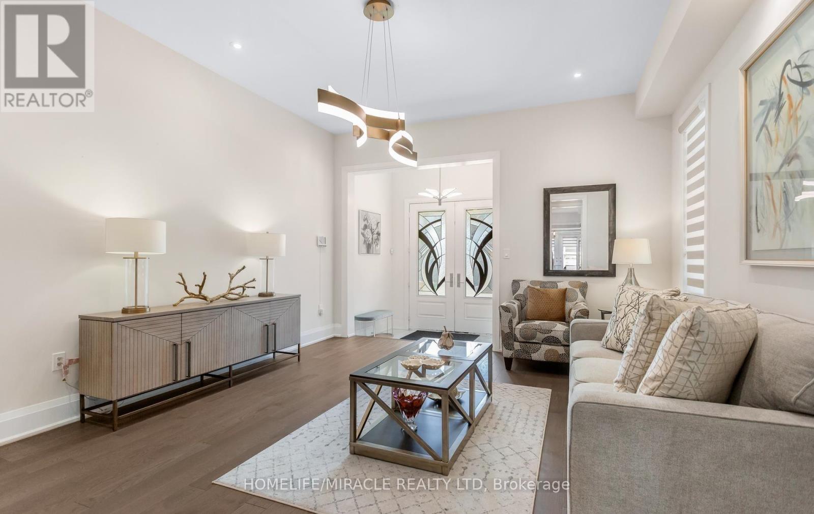 79 Mevira Gardens, Oakville, Ontario  L6H 7C5 - Photo 5 - W13703388