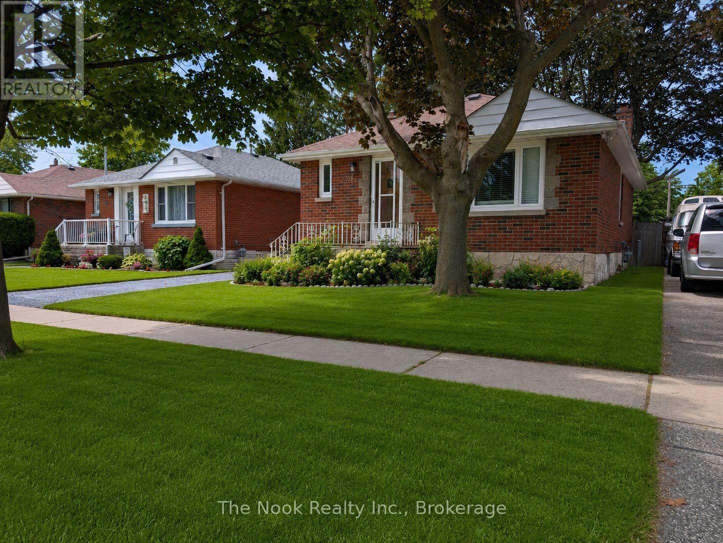 288 Cadillac Avenue S, Oshawa, Ontario  L1H 5Z8 - Photo 4 - E13703462