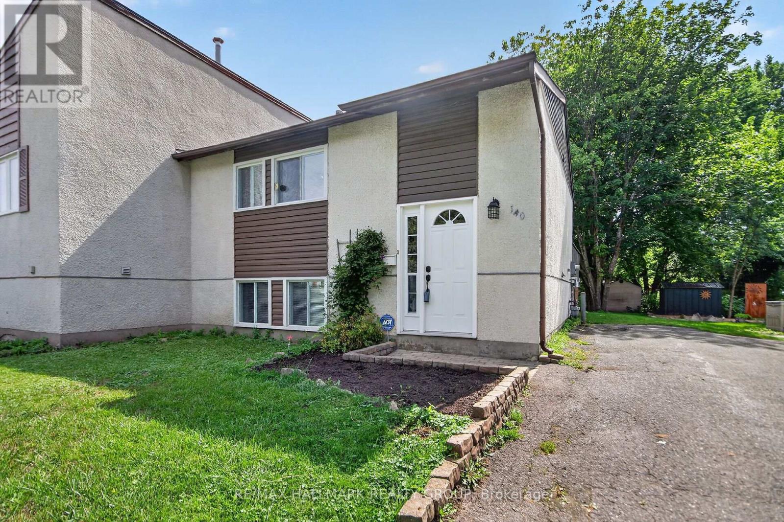 140 Rothesay Drive, Ottawa, Ontario  K2L 1P1 - Photo 1 - X13703416