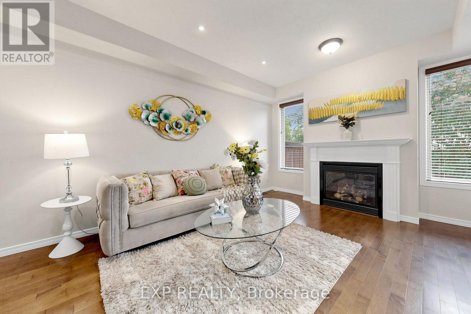 2-28 DOON MILLS DRIVE, Kitchener, Ontario