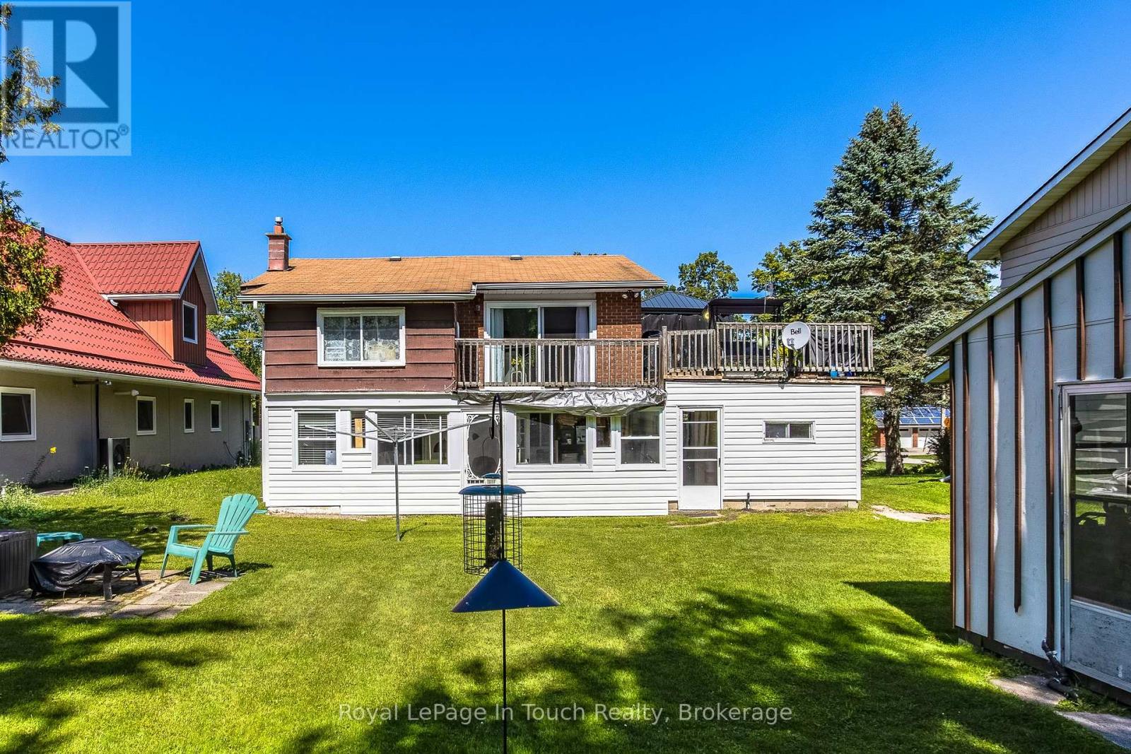 33 Grandview Road, Tay, Ontario  L0K 1R0 - Photo 2 - S13703464