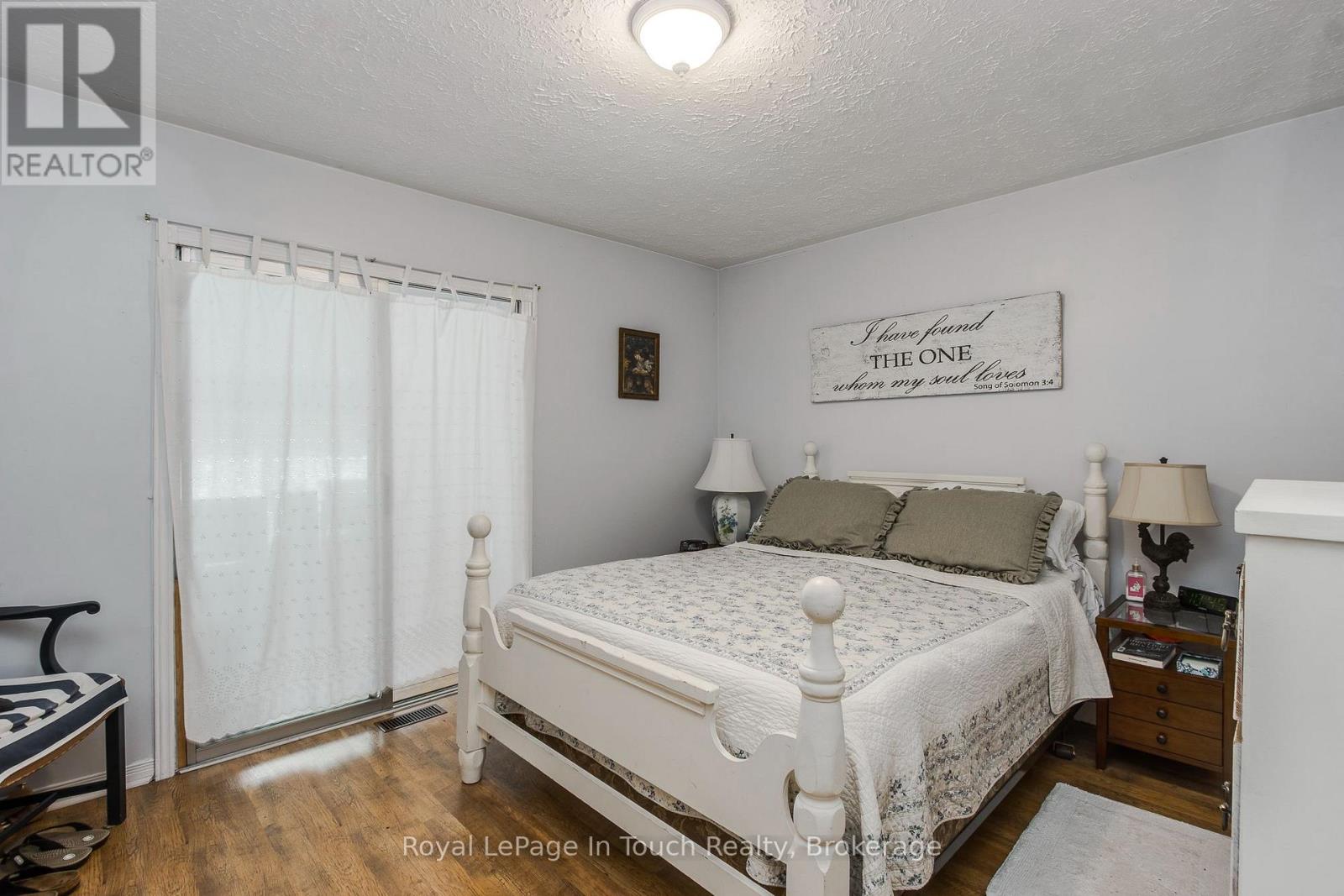 33 Grandview Road, Tay, Ontario  L0K 1R0 - Photo 25 - S13703464