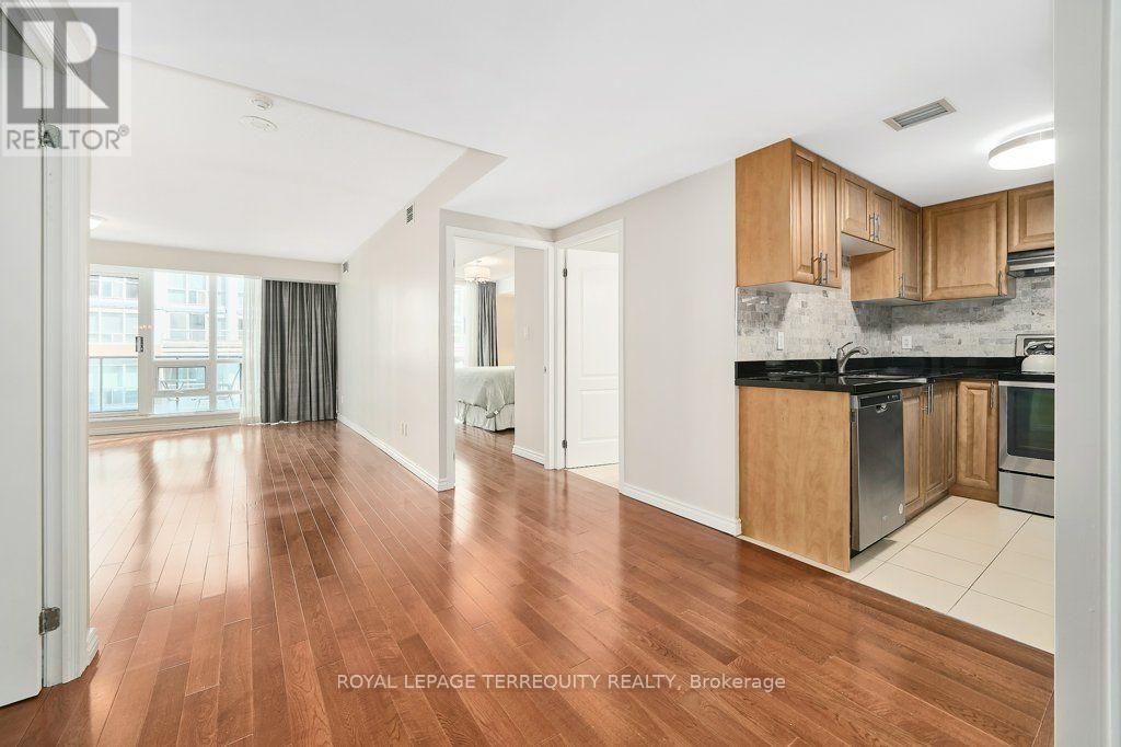 903 - 263 Wellington Street W, Toronto, Ontario  M5V 3E6 - Photo 10 - C13703428
