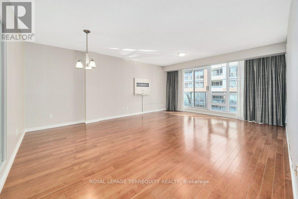 903 - 263 Wellington Street W, Toronto, Ontario  M5V 3E6 - Photo 14 - C13703428