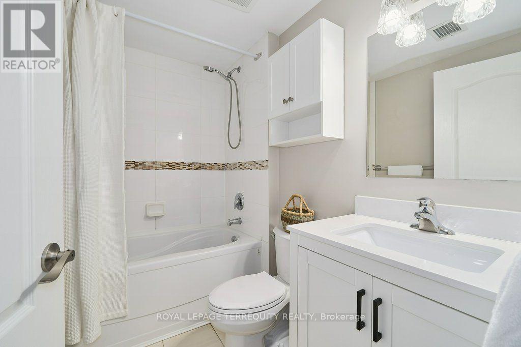 903 - 263 Wellington Street W, Toronto, Ontario  M5V 3E6 - Photo 19 - C13703428