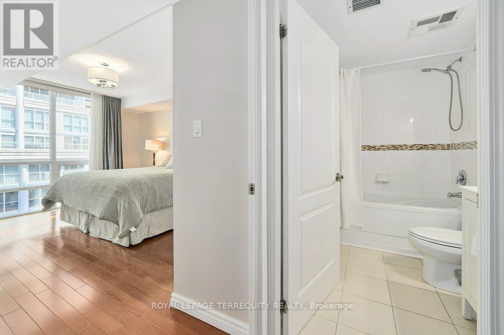 903 - 263 Wellington Street W, Toronto, Ontario  M5V 3E6 - Photo 20 - C13703428