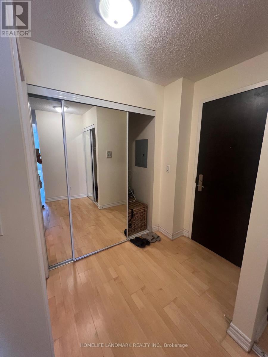 3110 - 761 Bay Street, Toronto, Ontario  M5G 2R2 - Photo 4 - C13703436