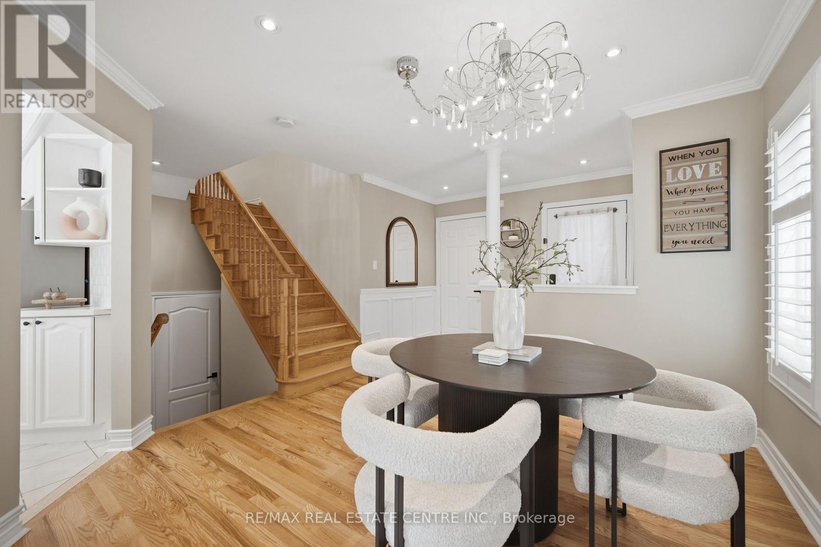 215 Willowbrook Drive, Whitby, Ontario  L1R 2Y7 - Photo 10 - E13703412