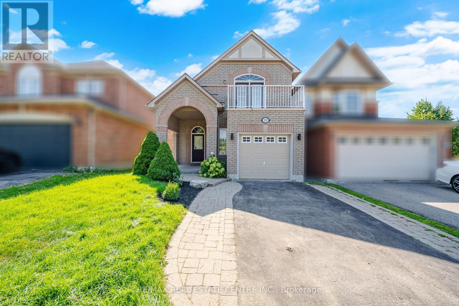 215 Willowbrook Drive, Whitby, Ontario  L1R 2Y7 - Photo 2 - E13703412