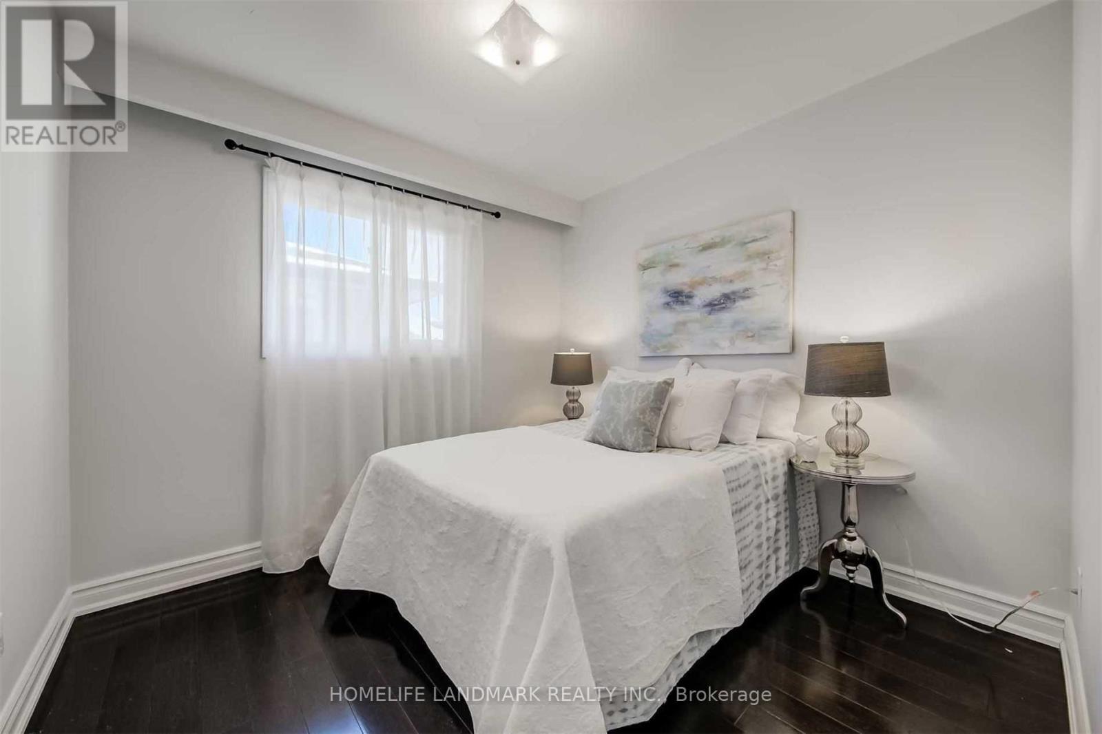 2 Crayford Drive, Toronto, Ontario  M1W 3B6 - Photo 12 - E13703438