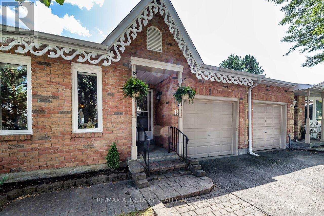 19 - 19 ADAMS COURT, Uxbridge, Ontario