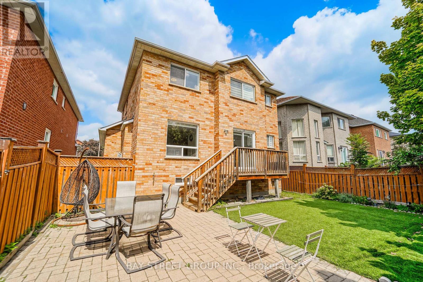 72 Purcell Crescent, Vaughan (Maple), Ontario  L6A 3C6 - Photo 11 - N13703432