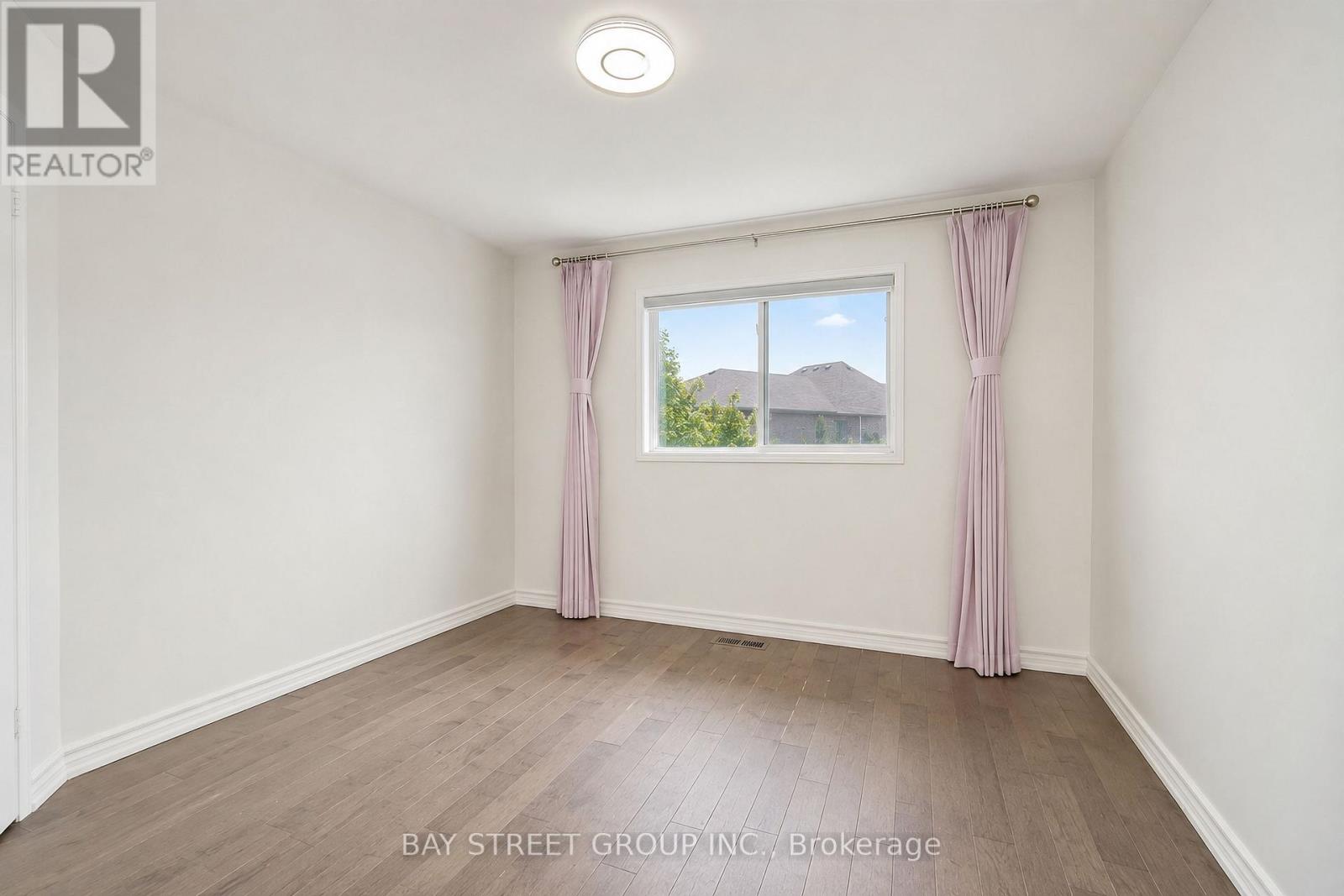 72 Purcell Crescent, Vaughan (Maple), Ontario  L6A 3C6 - Photo 31 - N13703432
