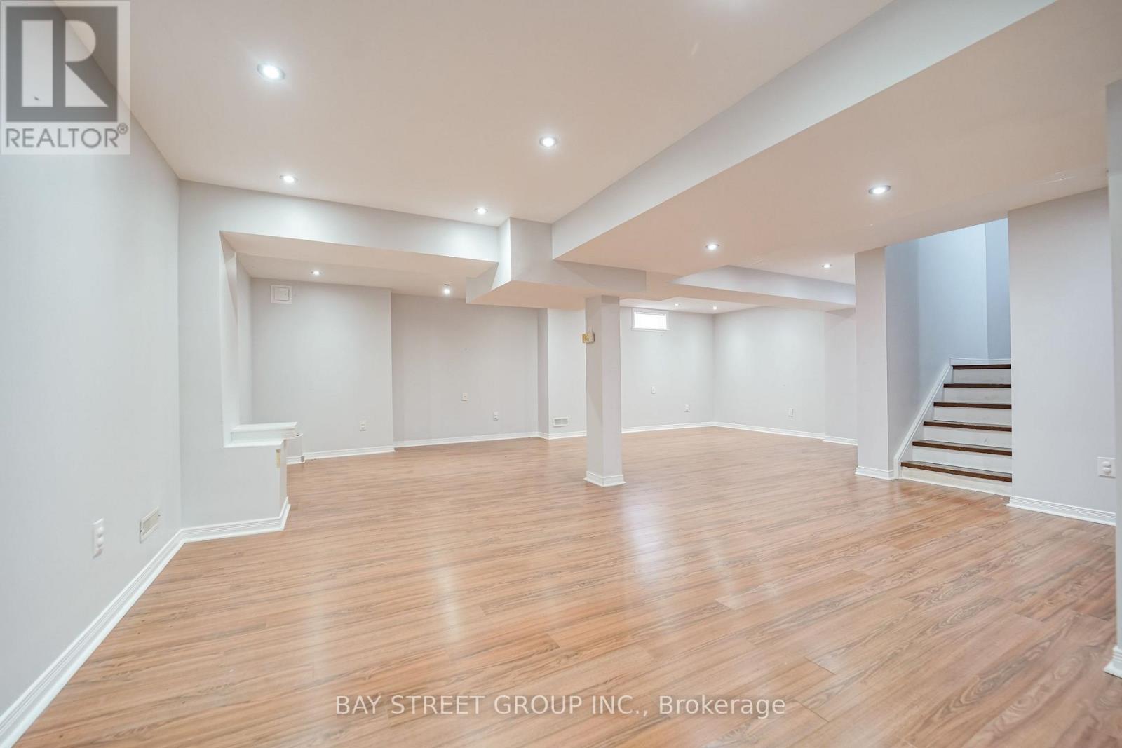 72 Purcell Crescent, Vaughan (Maple), Ontario  L6A 3C6 - Photo 43 - N13703432