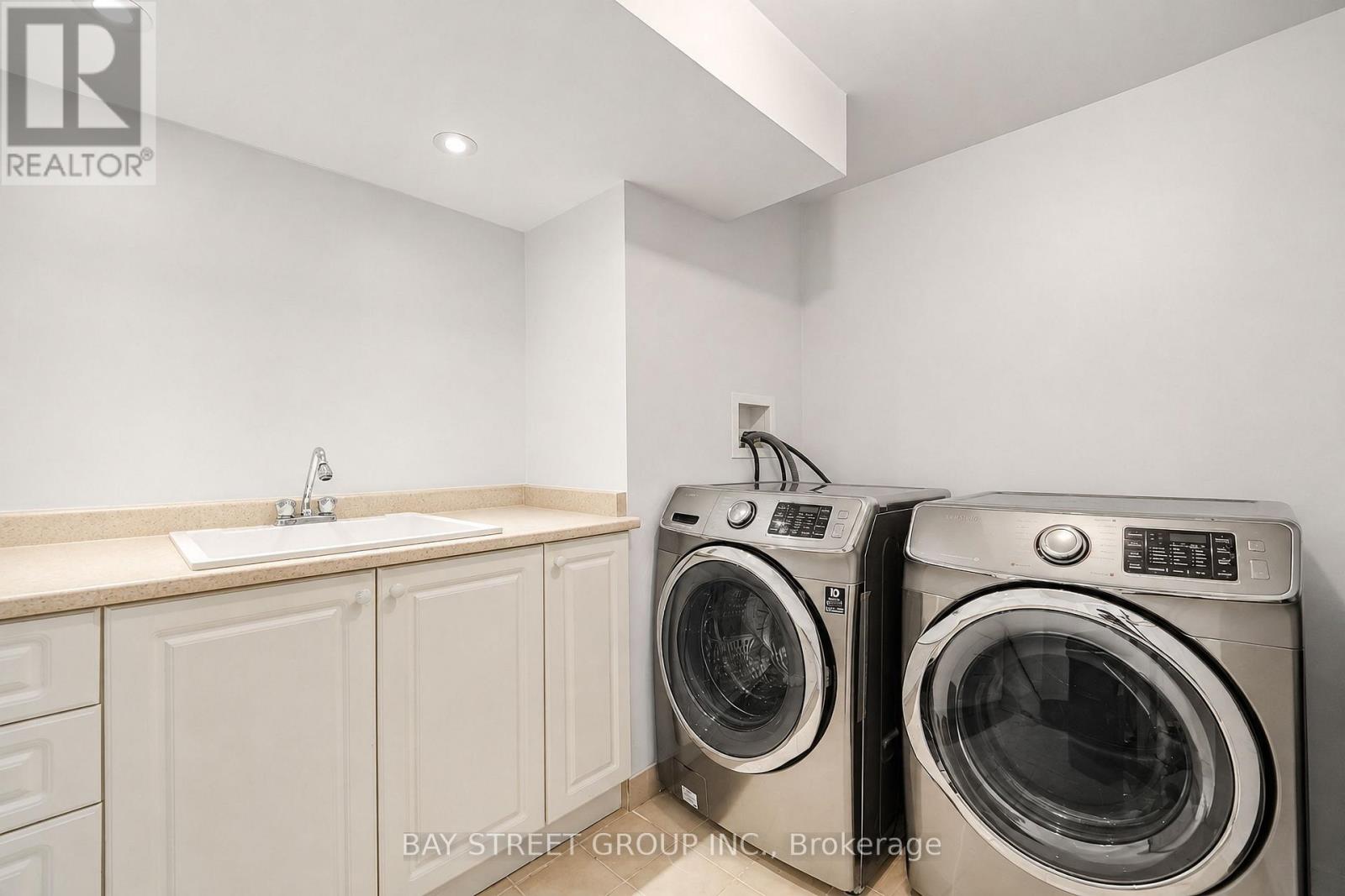 72 Purcell Crescent, Vaughan (Maple), Ontario  L6A 3C6 - Photo 47 - N13703432