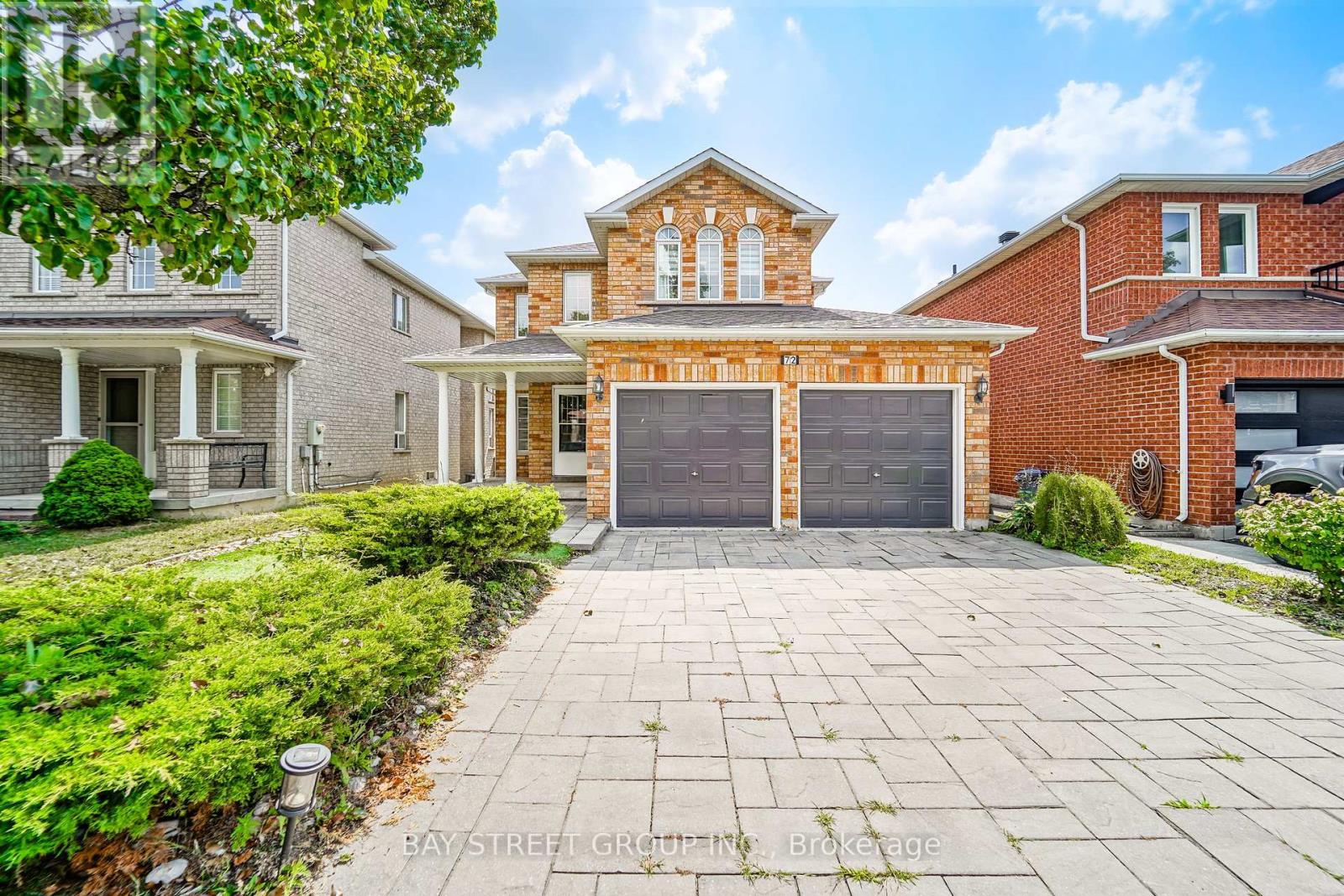72 Purcell Crescent, Vaughan (Maple), Ontario  L6A 3C6 - Photo 5 - N13703432