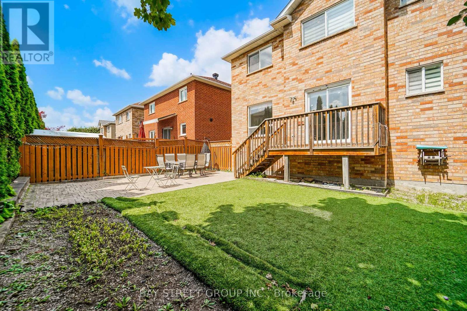72 Purcell Crescent, Vaughan (Maple), Ontario  L6A 3C6 - Photo 8 - N13703432