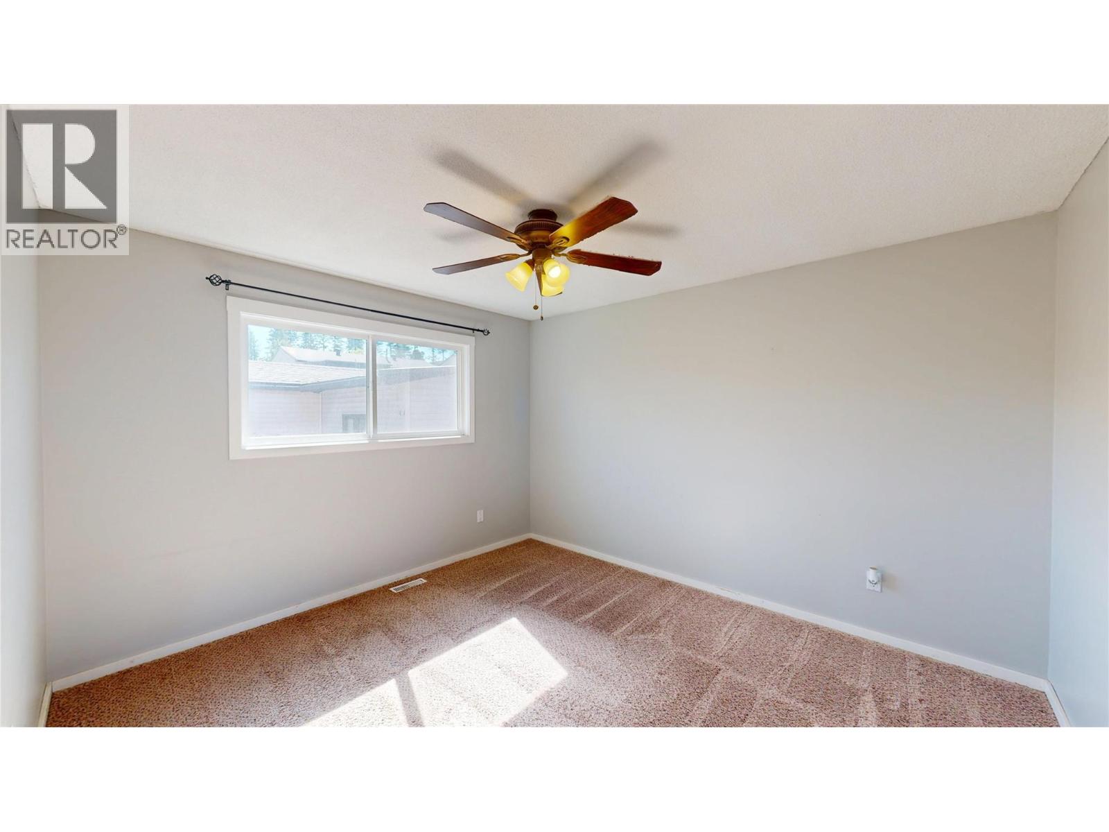 1004 17th Avenue S, Cranbrook, British Columbia  V1C 3B8 - Photo 17 - 10392117