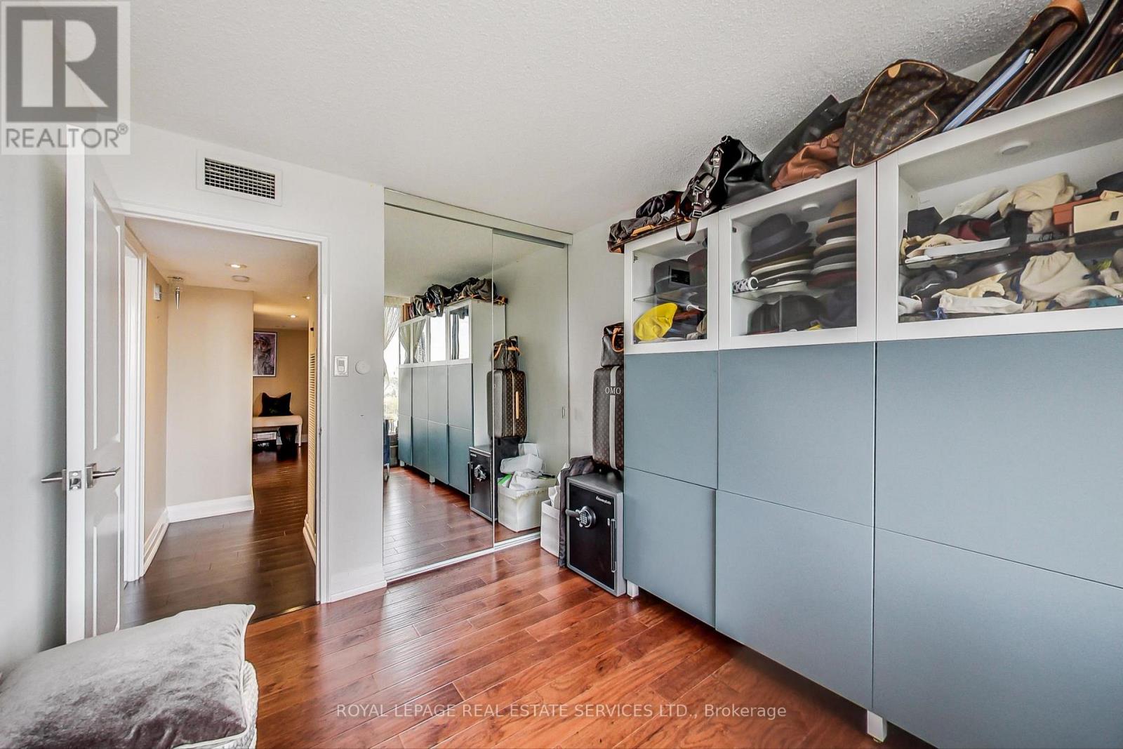 1110 - 2045 Lake Shore Boulevard W, Toronto, Ontario  M8V 2Z6 - Photo 10 - W13703410