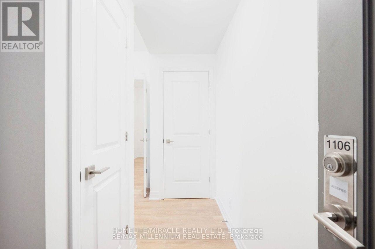 1106 - 30 Elm Drive, Mississauga, Ontario  L5B 3Y7 - Photo 2 - W13703424