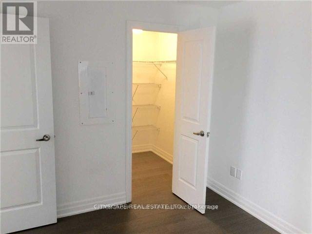602 - 57 Macaulay Avenue, Toronto, Ontario  M6P 3P2 - Photo 6 - W13703450