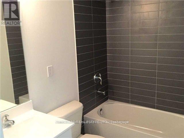 602 - 57 Macaulay Avenue, Toronto, Ontario  M6P 3P2 - Photo 8 - W13703450