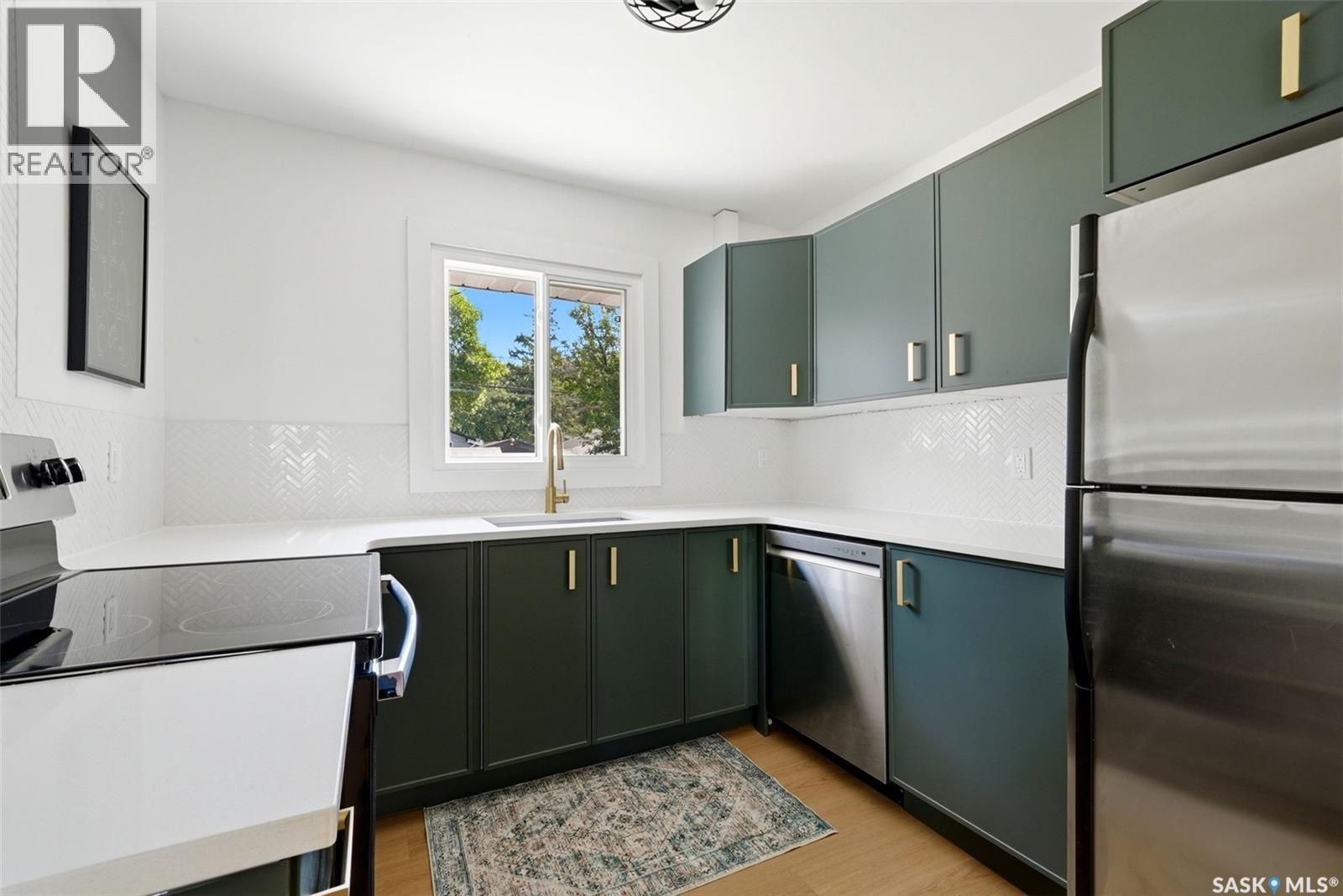 137 Garnet Street, Regina, Saskatchewan  S4R 3R9 - Photo 4 - SK046313