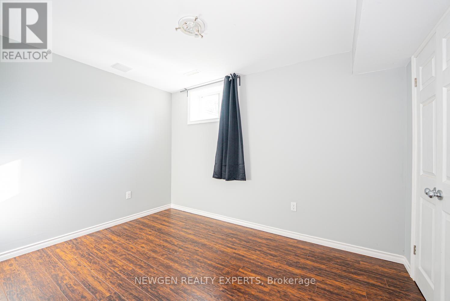2025 Denview Avenue, London North, Ontario  N6G 0G3 - Photo 40 - X13703452