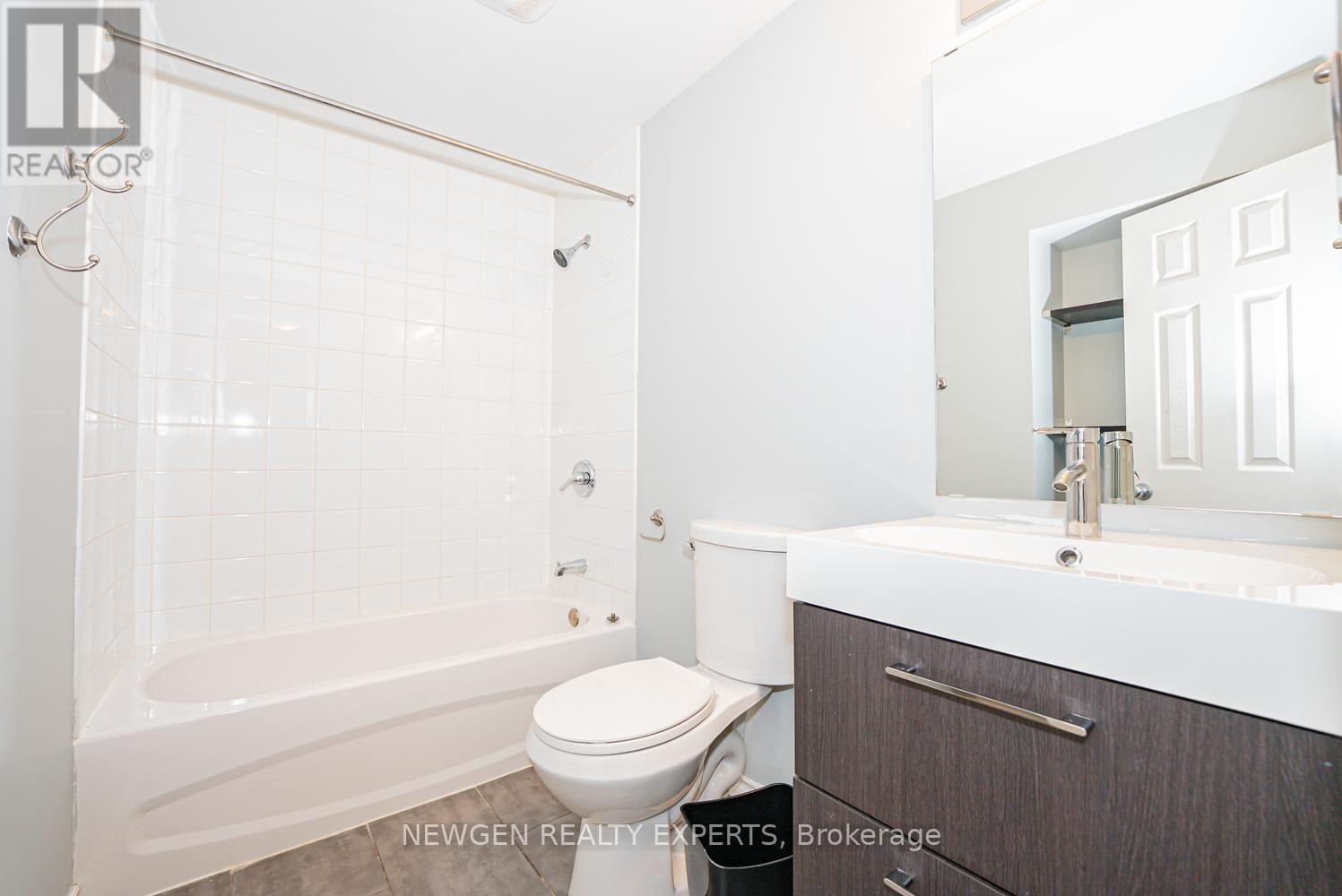 2025 Denview Avenue, London North, Ontario  N6G 0G3 - Photo 41 - X13703452