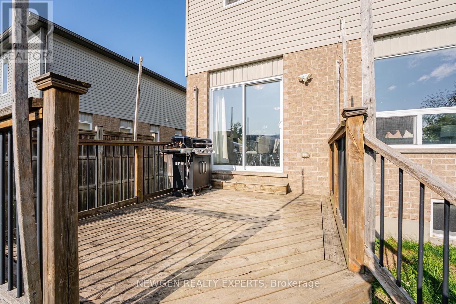 2025 Denview Avenue, London North, Ontario  N6G 0G3 - Photo 43 - X13703452