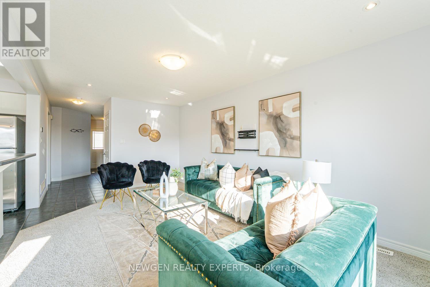2025 Denview Avenue, London North, Ontario  N6G 0G3 - Photo 9 - X13703452
