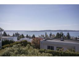15662 SEMIAHMOO AVENUE, White Rock, British Columbia