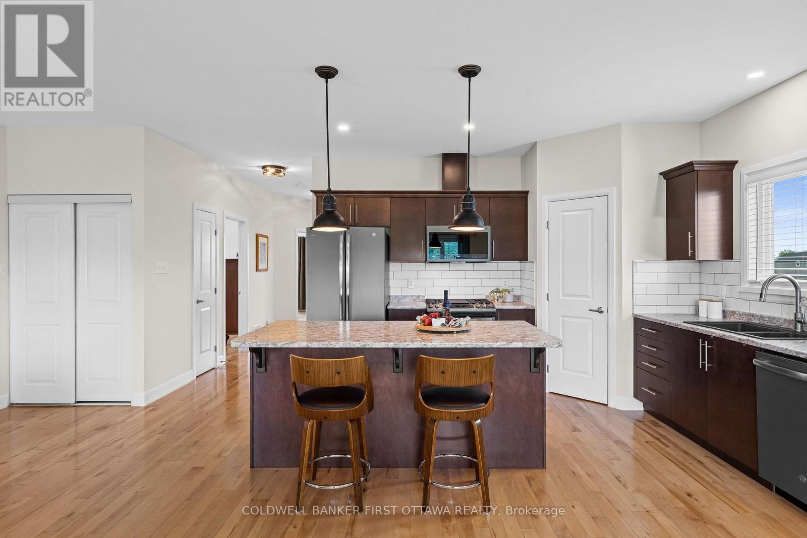 216 Owen Lucas Street, Mcnab/braeside, Ontario  K7S 3G8 - Photo 12 - X13670778