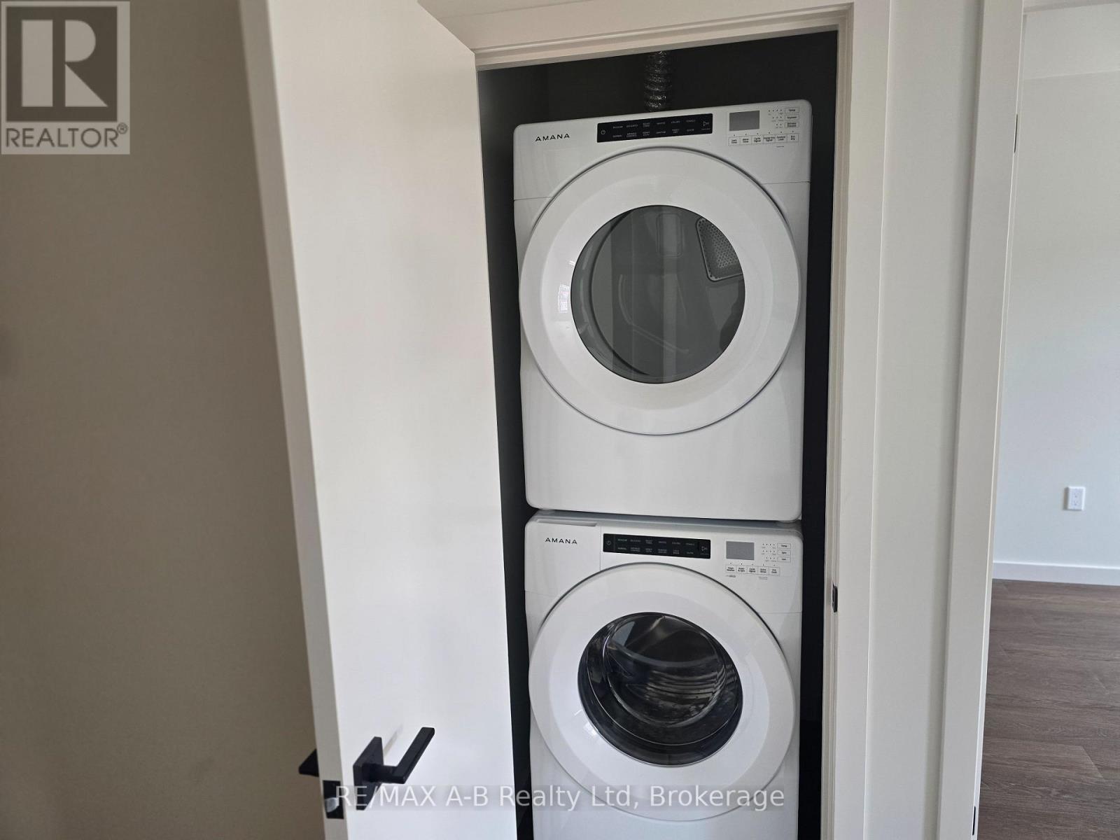 1 - 112 Ontario Street, Stratford, Ontario  N5A 7Y4 - Photo 11 - X13703500