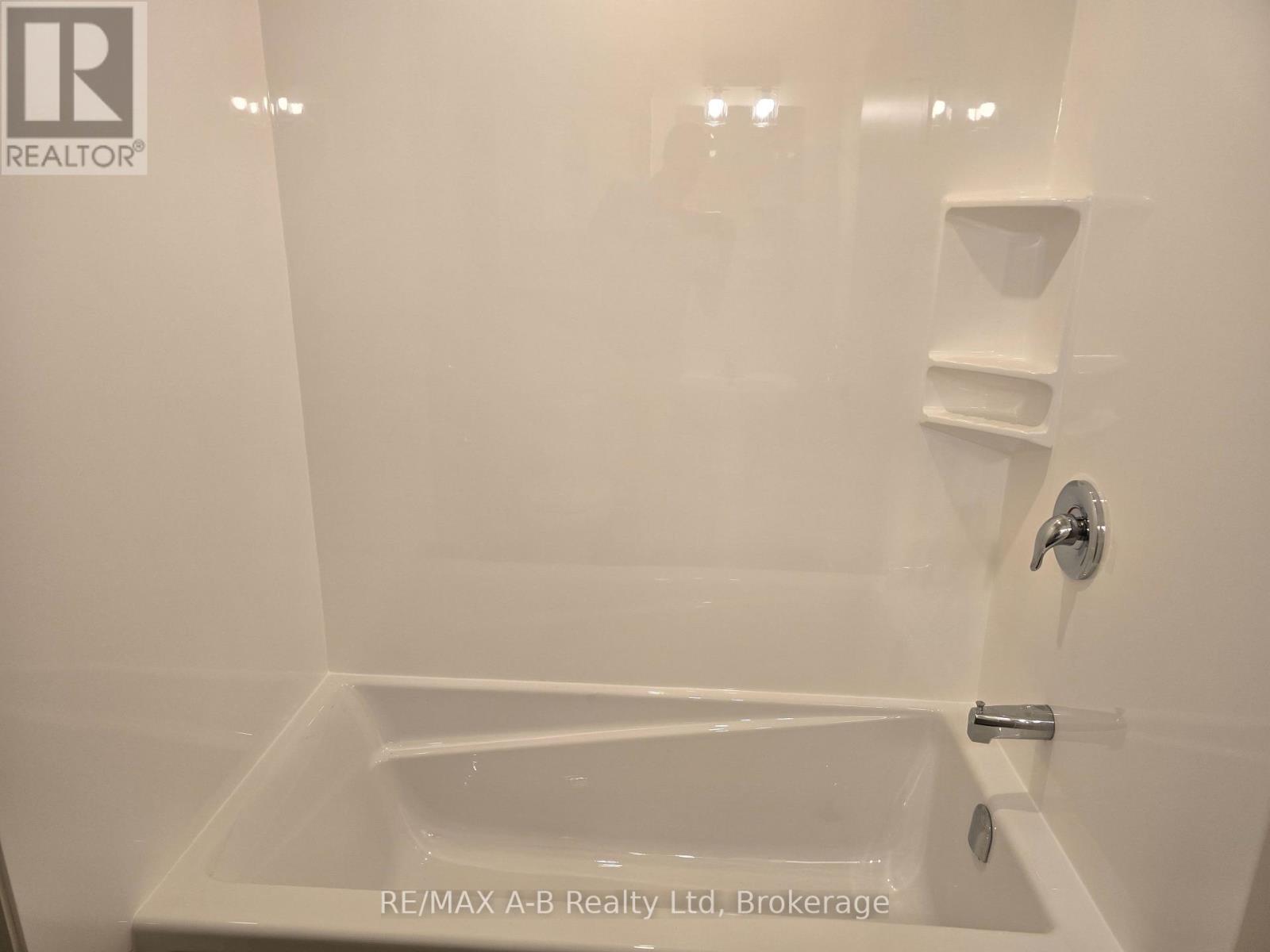 1 - 112 Ontario Street, Stratford, Ontario  N5A 7Y4 - Photo 13 - X13703500